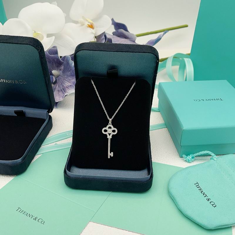 Tiffany Necklace 03yxs47